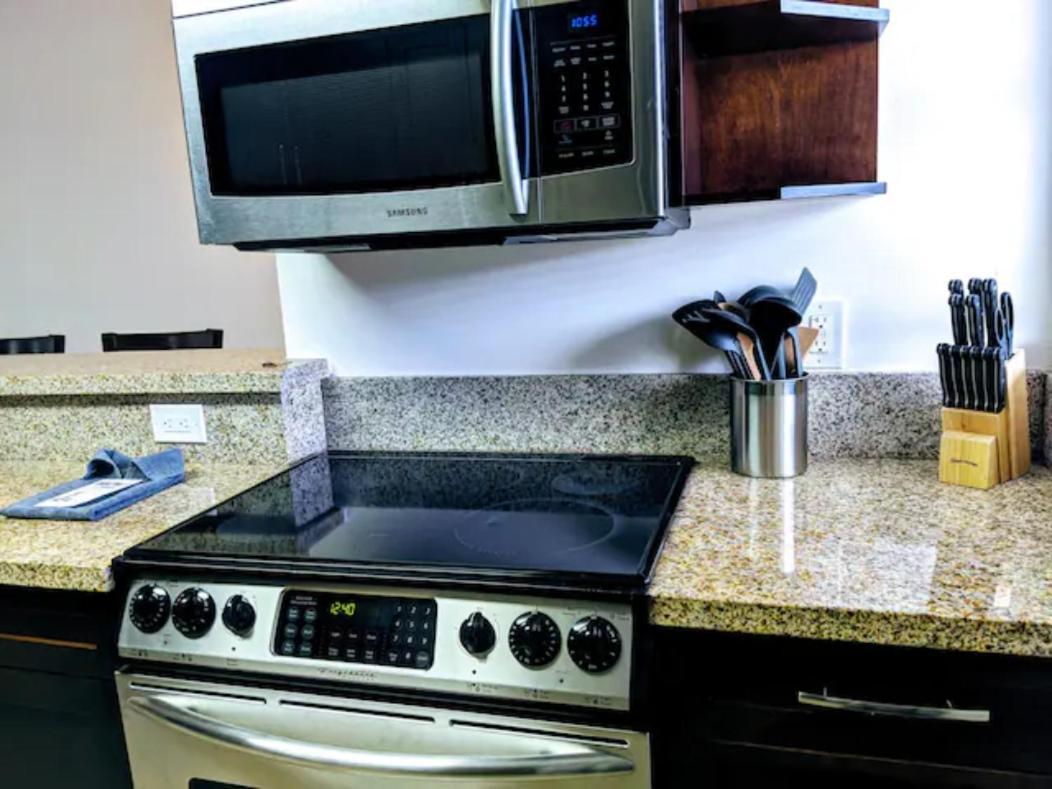 A4 - Endless Summer Rentals - Downtown Apartment Near Park, Ports, And Beach Fort Lauderdale Eksteriør billede